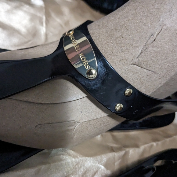 Michael Kors Jelly Sandals - Picture 5 of 6